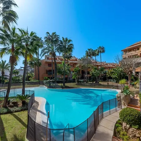Vacation Marbella: Beachfront Luxury Duplex Penthouse Apartment *