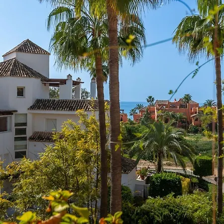 Vacation Marbella: Beachfront Luxury Duplex Penthouse *