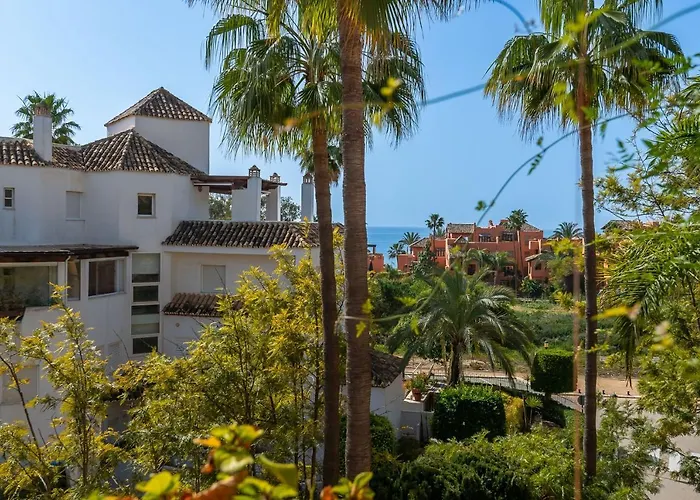 Vacation Marbella: Beachfront Luxury Duplex Penthouse *